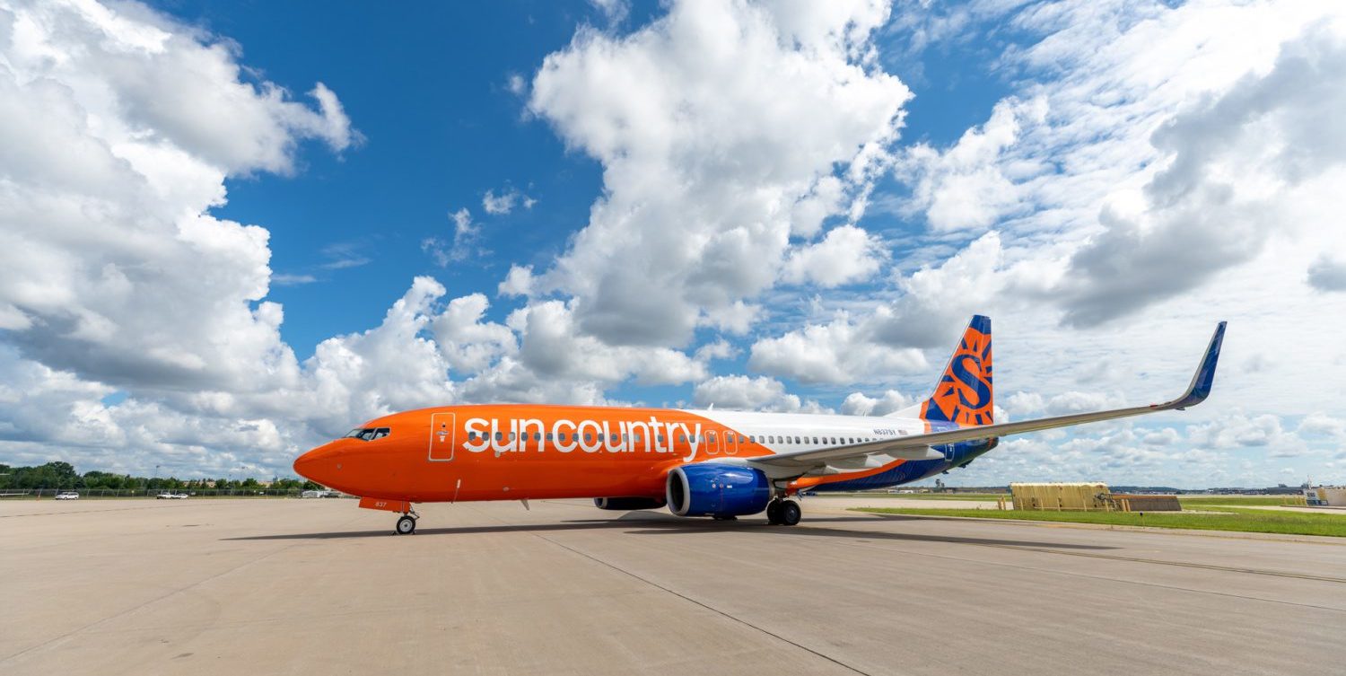 sun country plane