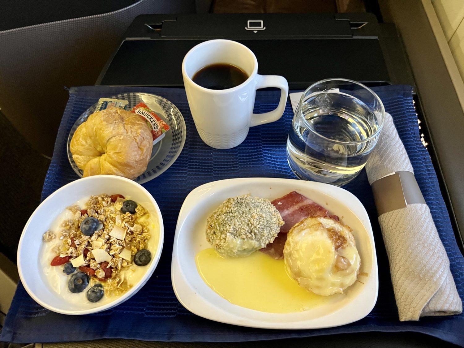 united polaris breakfast