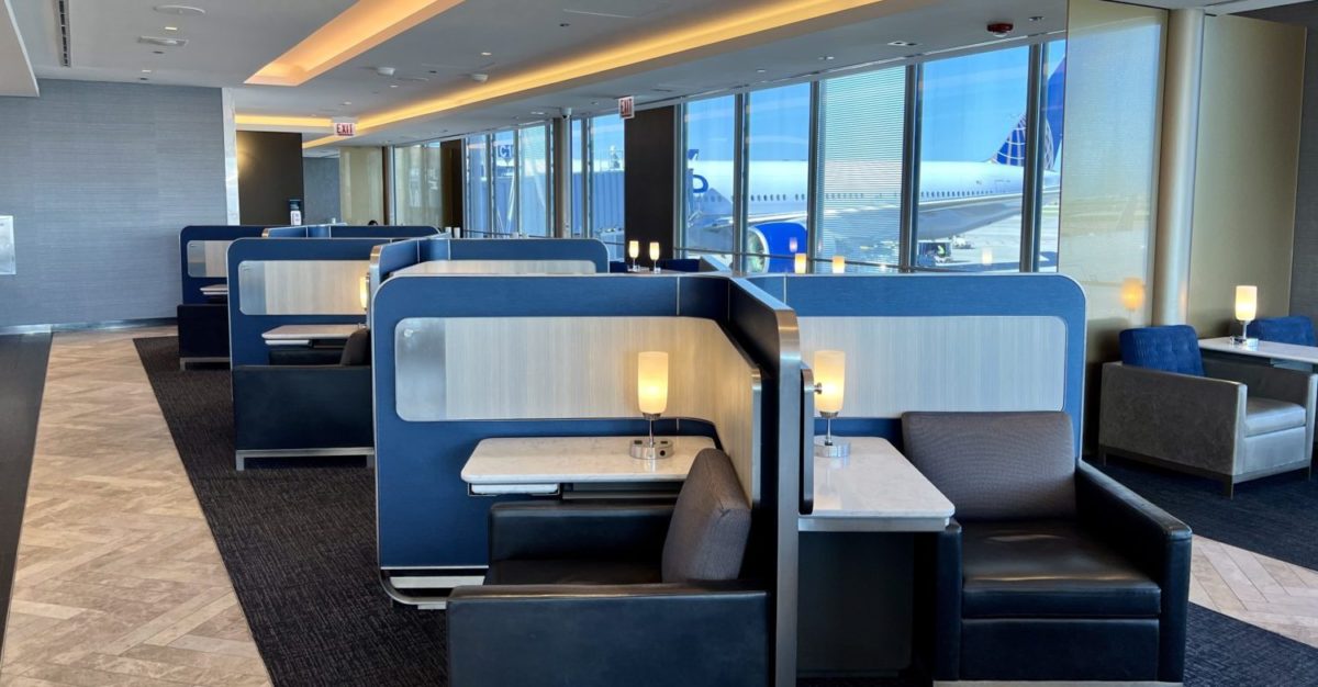 Beautiful But Busy: United Polaris Lounge Chicago-O’Hare (ORD) Review