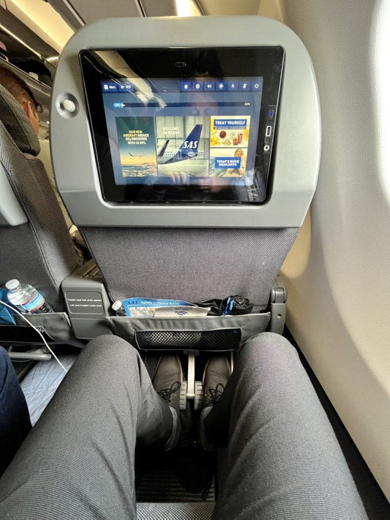 SAS premium economy legroom