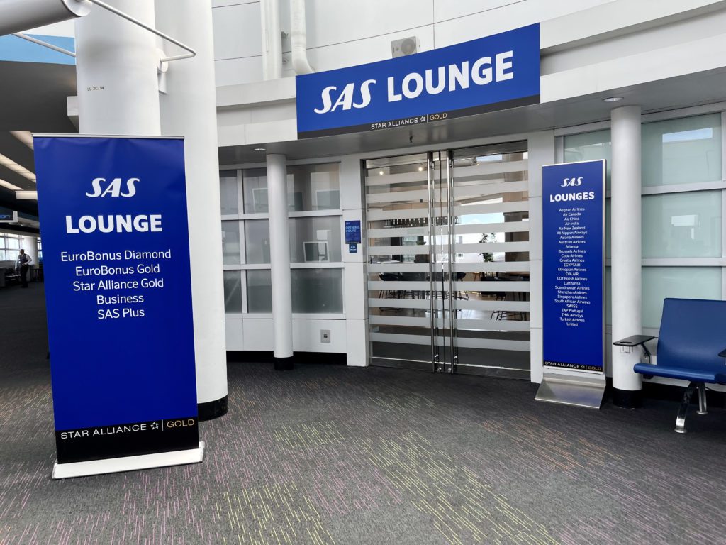 SAS Lounge entrance Chicago O'Hare