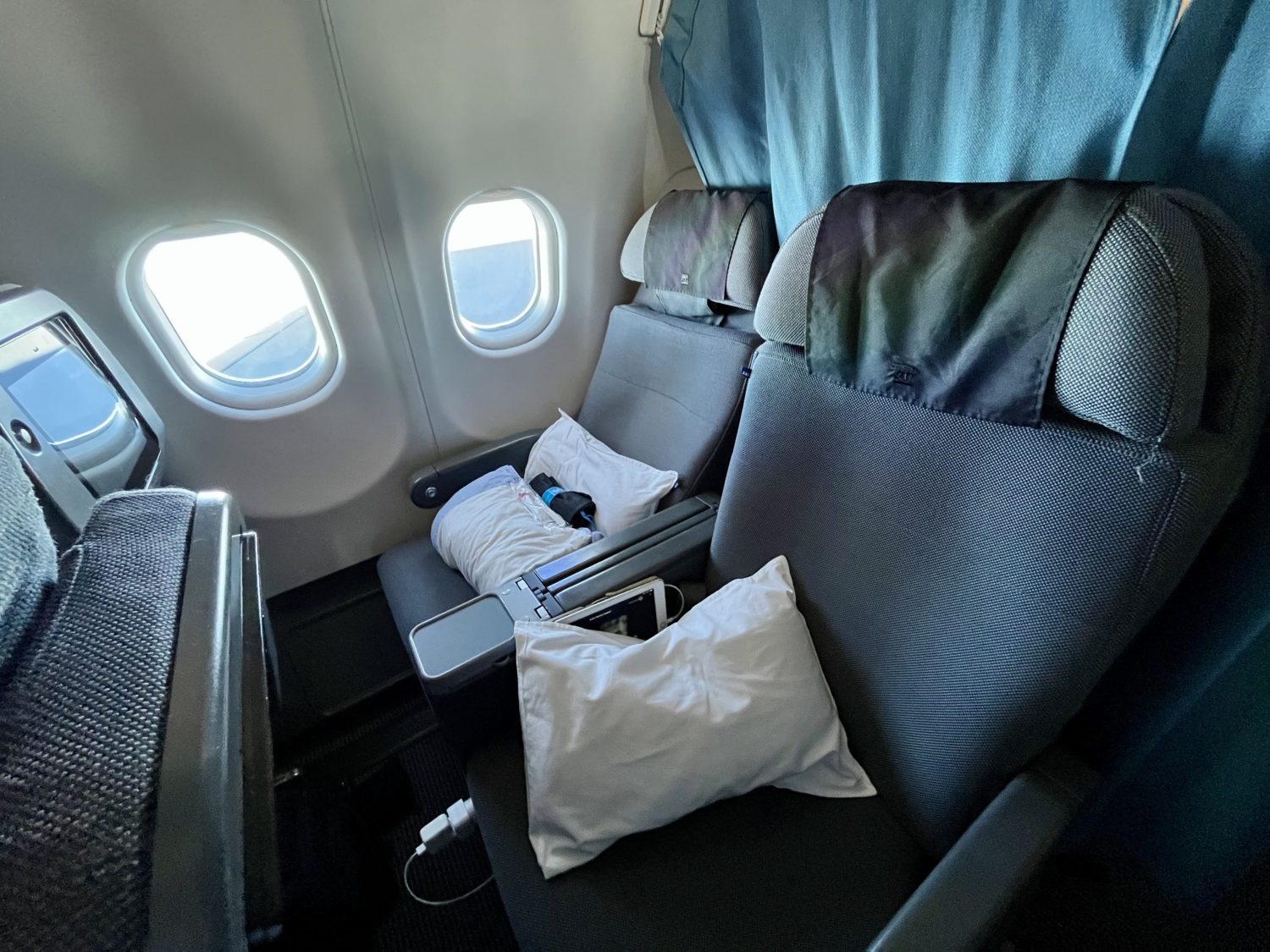 SAS Premium Economy seat recline