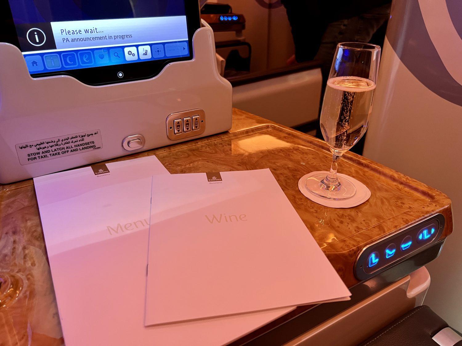 emirates business class 