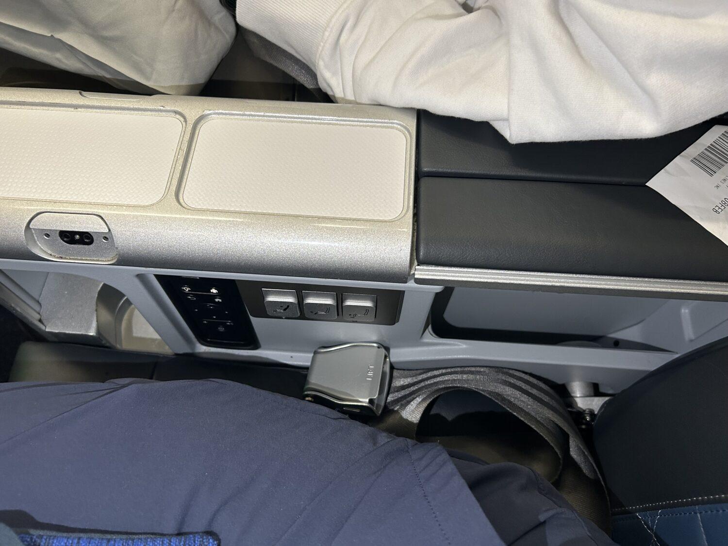 Middle armrest Delta Premium Select