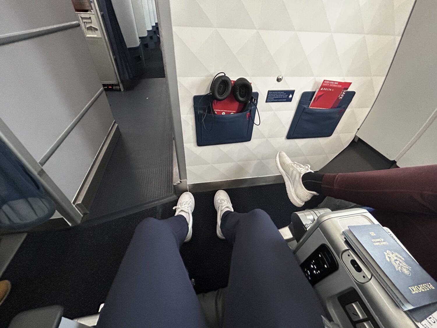 Bulkhead legroom on Delta Premium Select