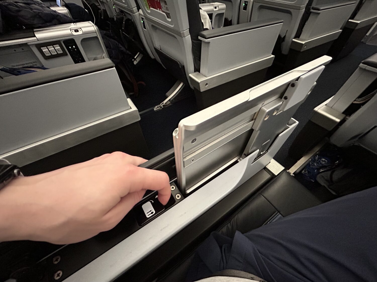 Tray table on Delta Premium Select