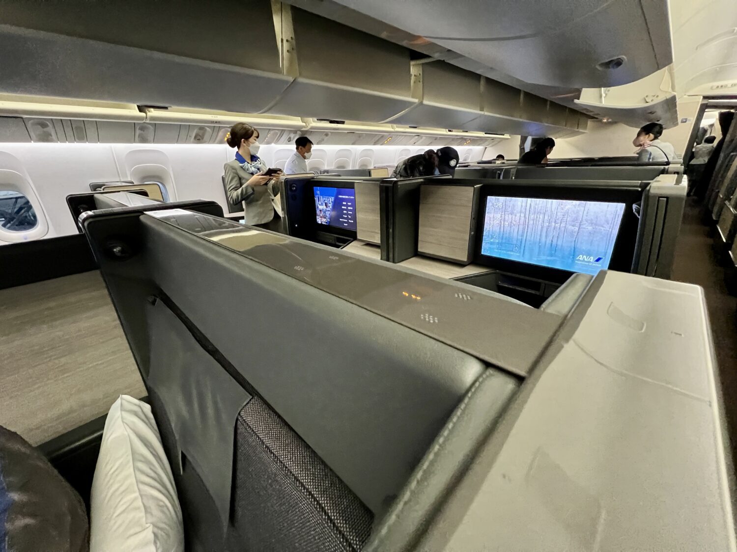 ana business class cabin 3 scaled