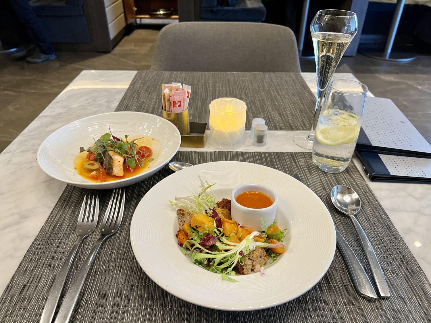 meal at united polaris lounge