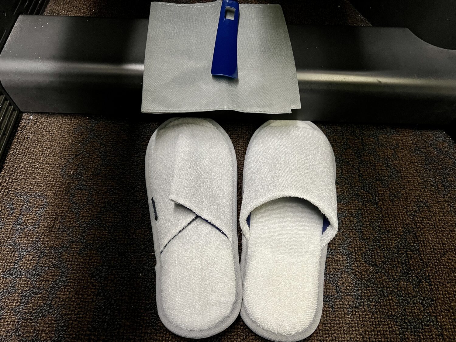 ana business class slippers