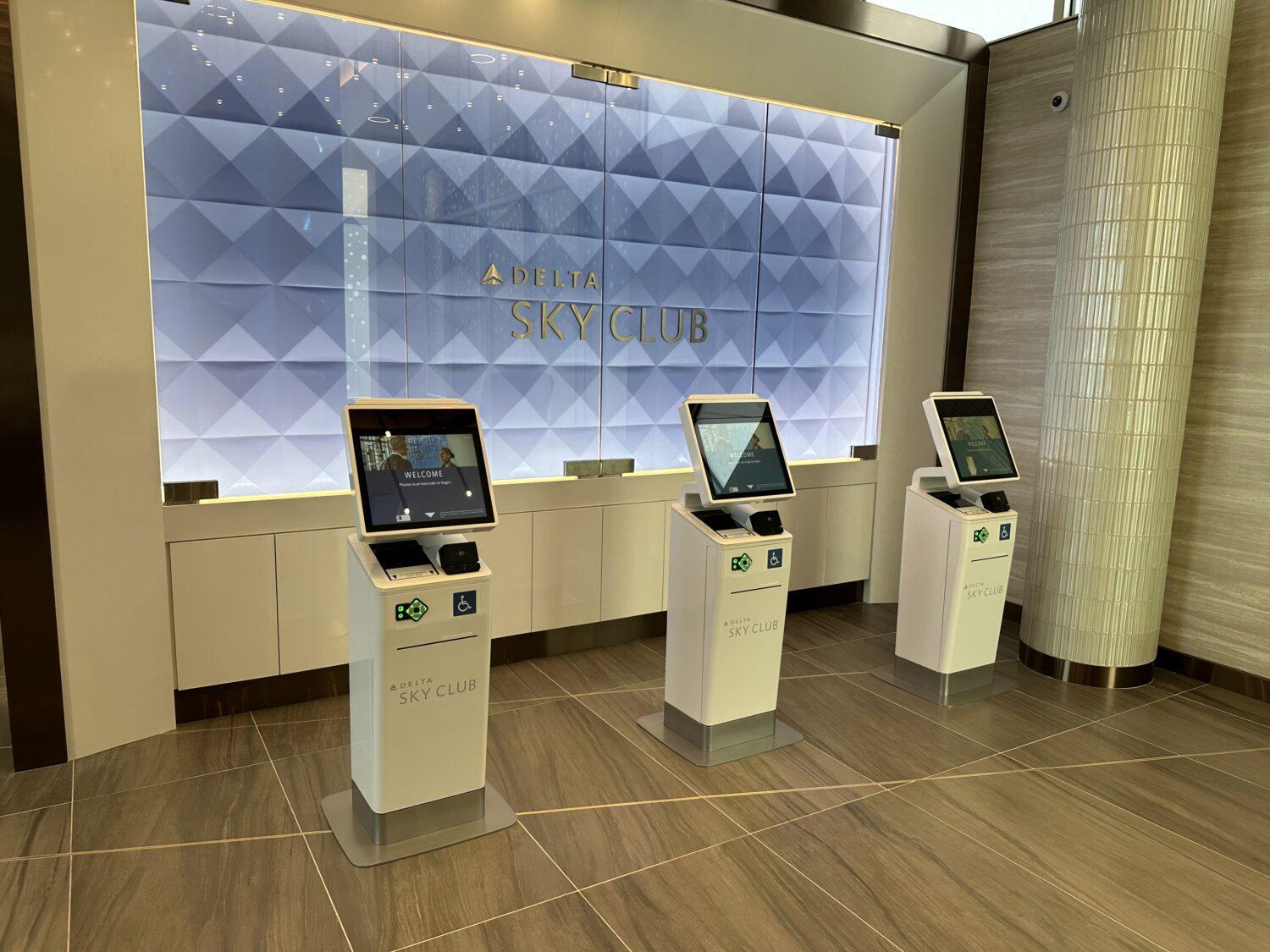 delta sky club check-in kiosks. 