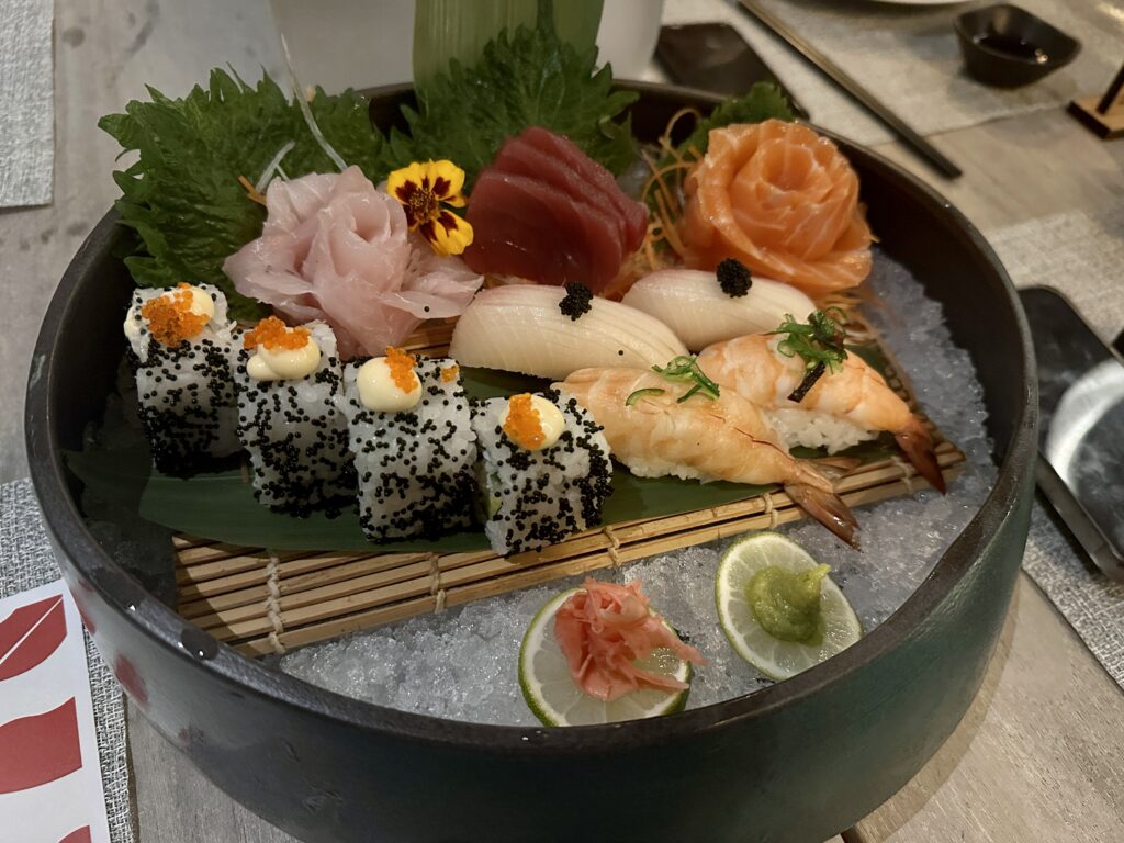 Tabemasu sushi platter