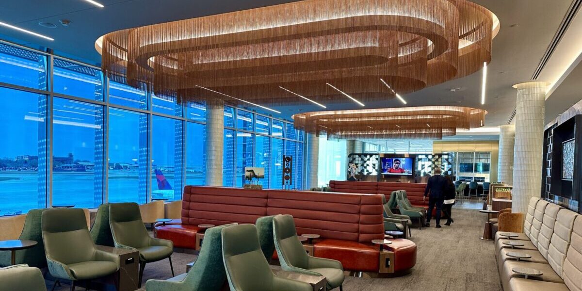 How to Access the Delta Sky Club Lounge in 2024 & Beyond