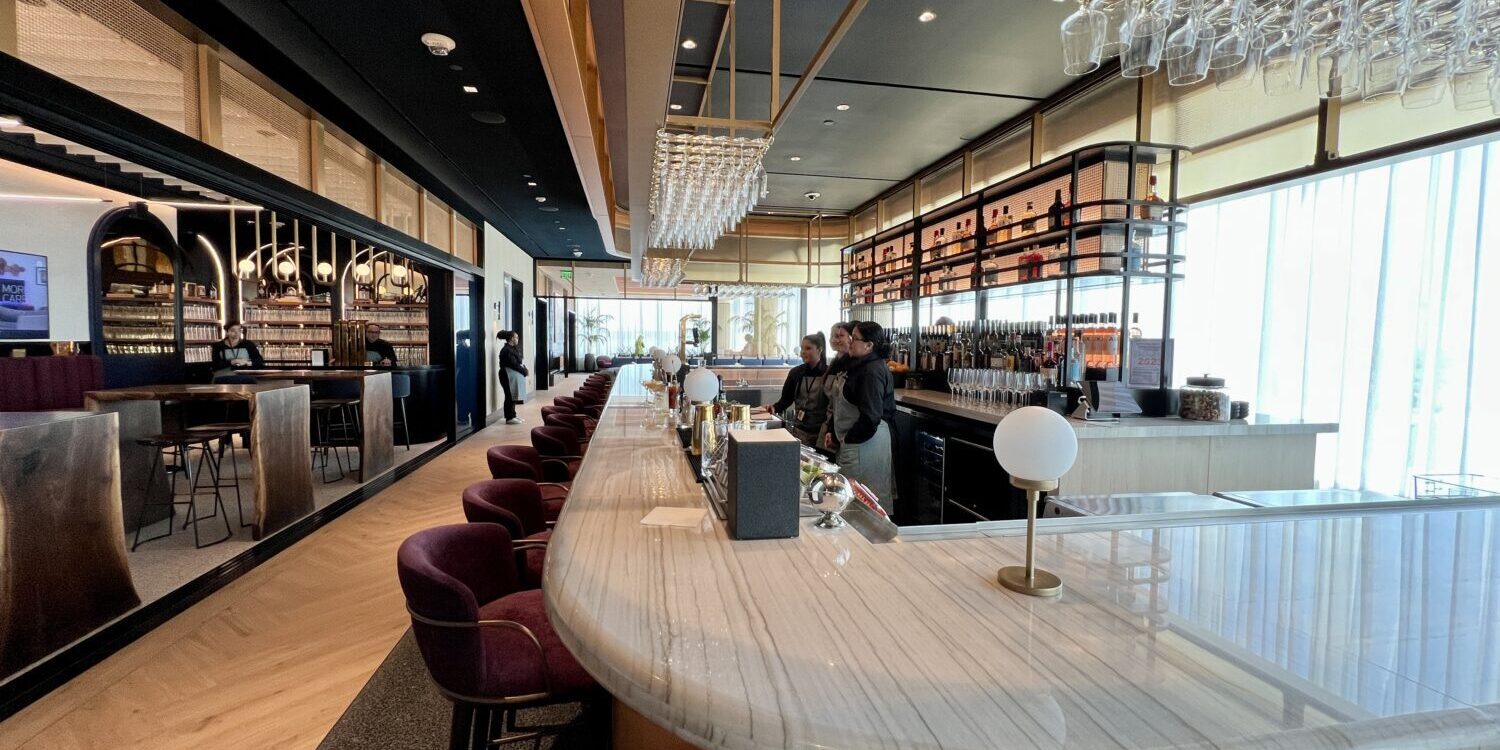 Chase Cuts Sapphire Lounge Access for Priority Pass Cardholders ... But Does it Matter? 2 chase sapphire lounge boston bar