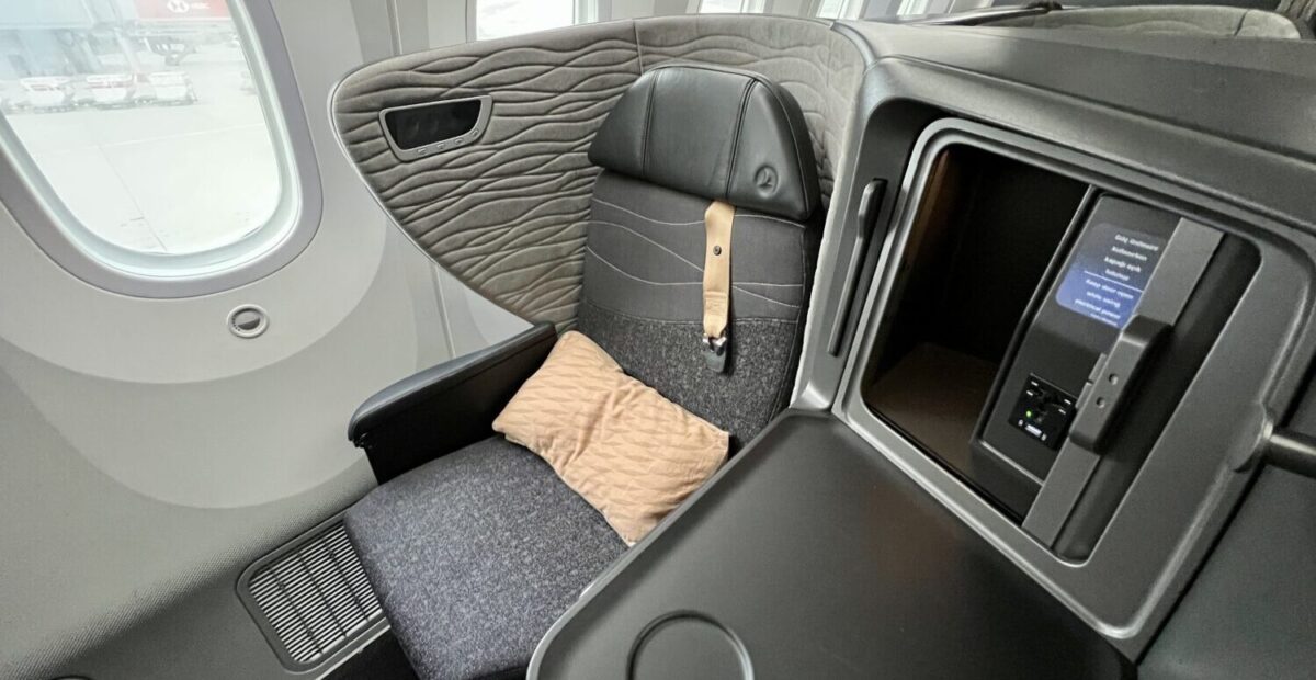 9 Great Ways to Book Business Class to Europe for Fewer Points & Miles