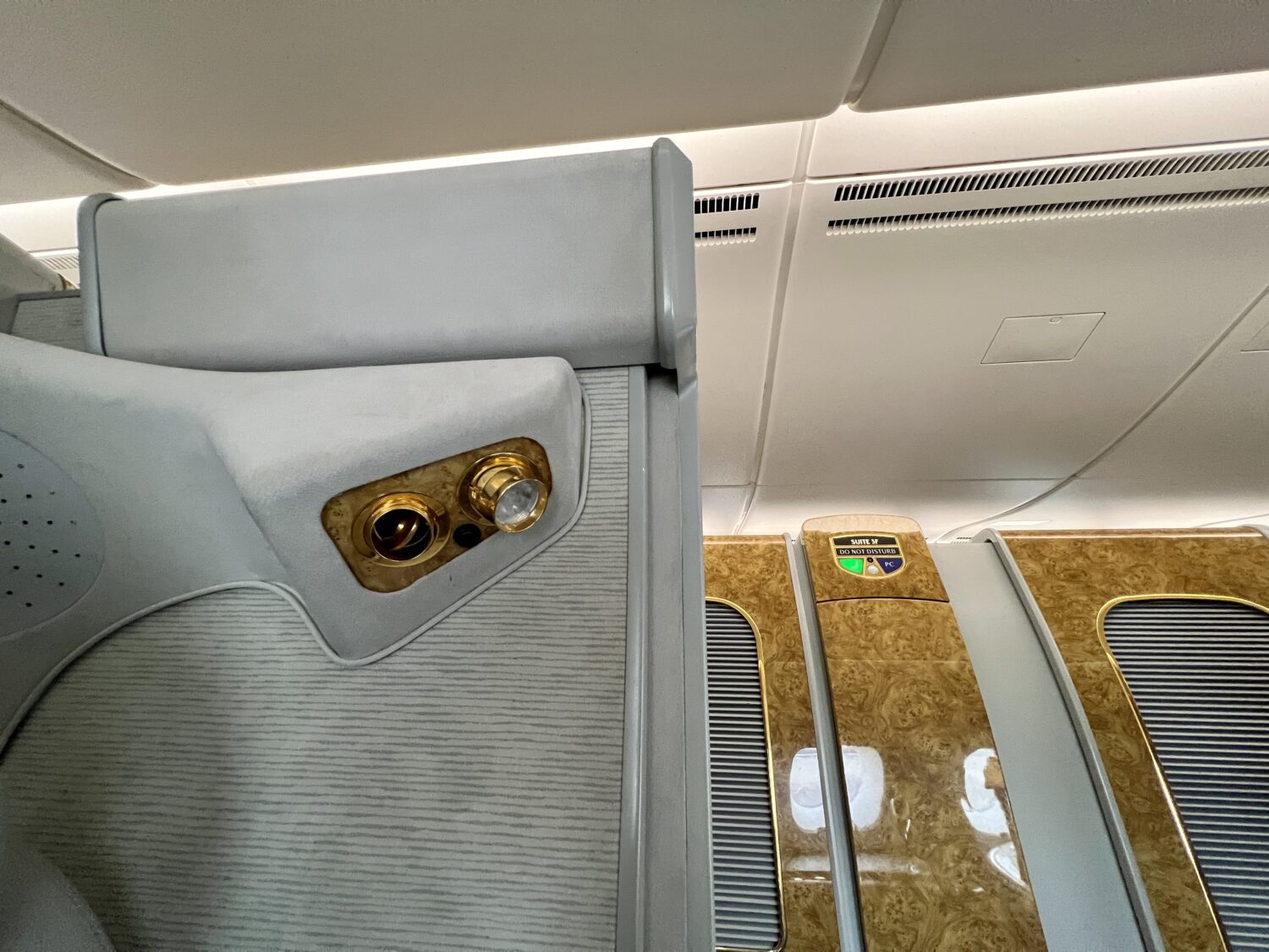 emirates first class air vent