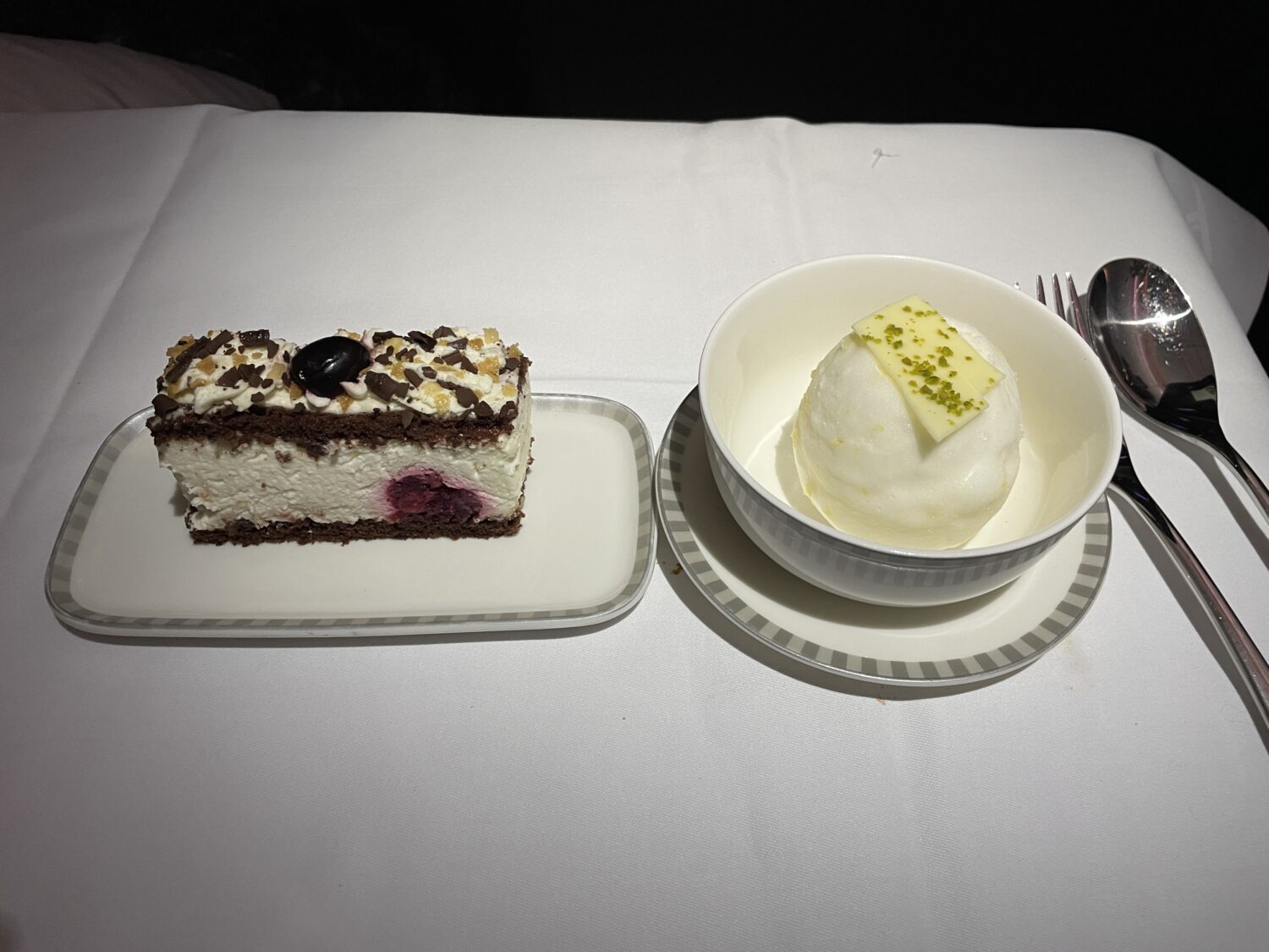 Singapore Airlines Dessert