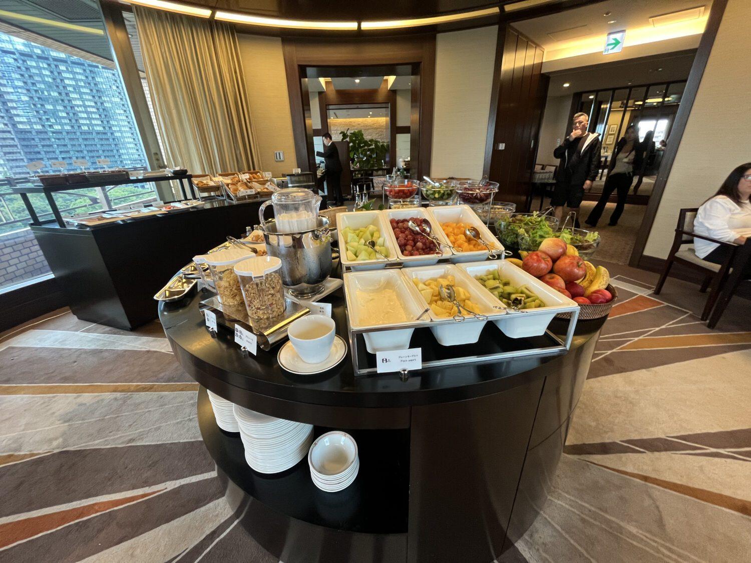 fruit breakfast bar at hyatt lounge tokyo