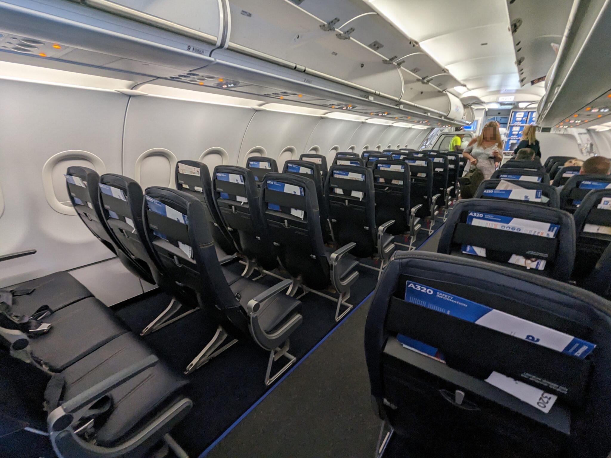 A Friendly Crew & Early Arrival Allegiant Air Review