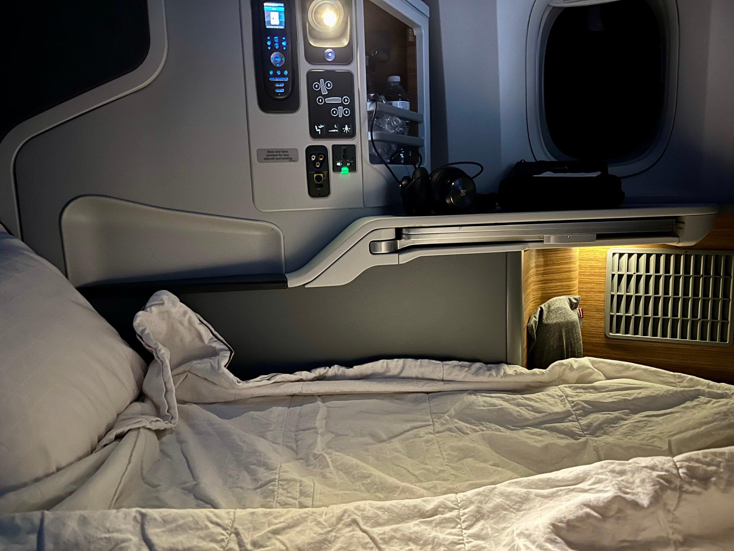AA biz class bed