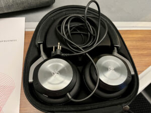 headphones in aa biz