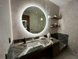 mirror in Delta One lounge LAX
