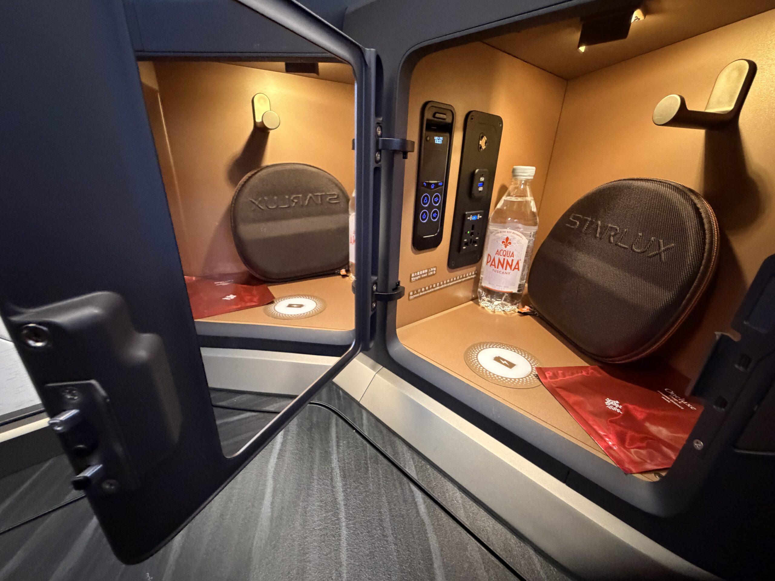 Starlux Business Class Review: A Swanky Experience on the A350-900 30 Starlux business class seat
