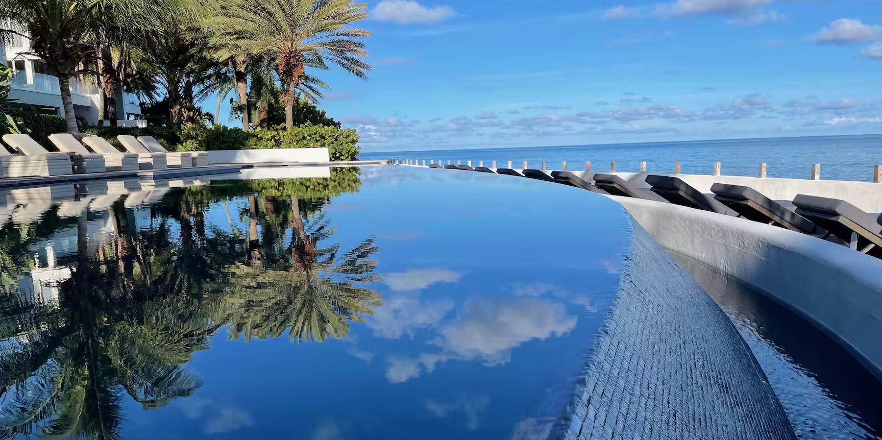 Bilt Welcomes Wyndham Rewards With a Big Rent Day Transfer Bonus 1 Hodges Bay Pool