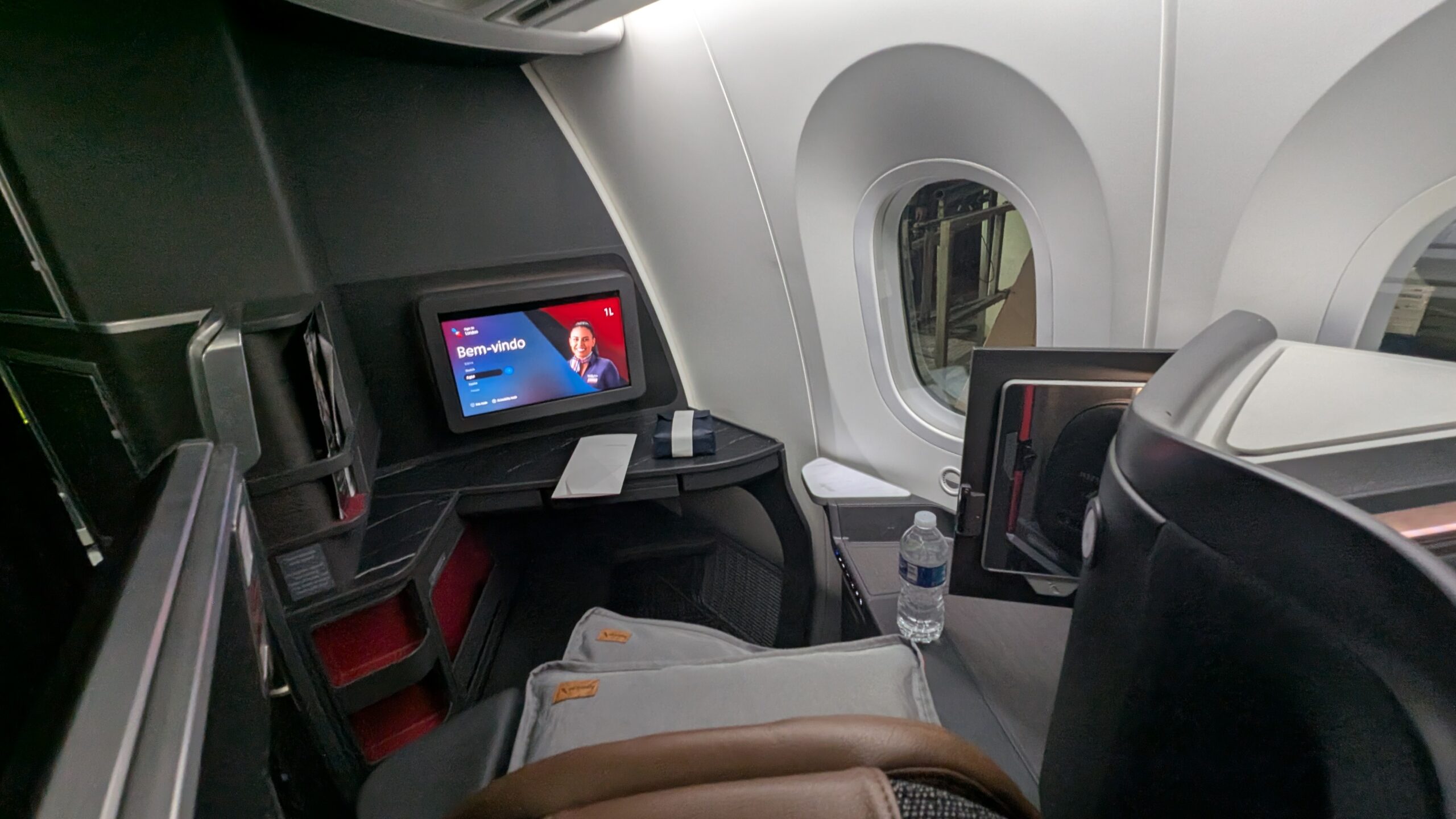 American Airlines' New Flagship Suite Review: A Stellar Hop Across the Pond 26 AA Flagship Suite Preferred
