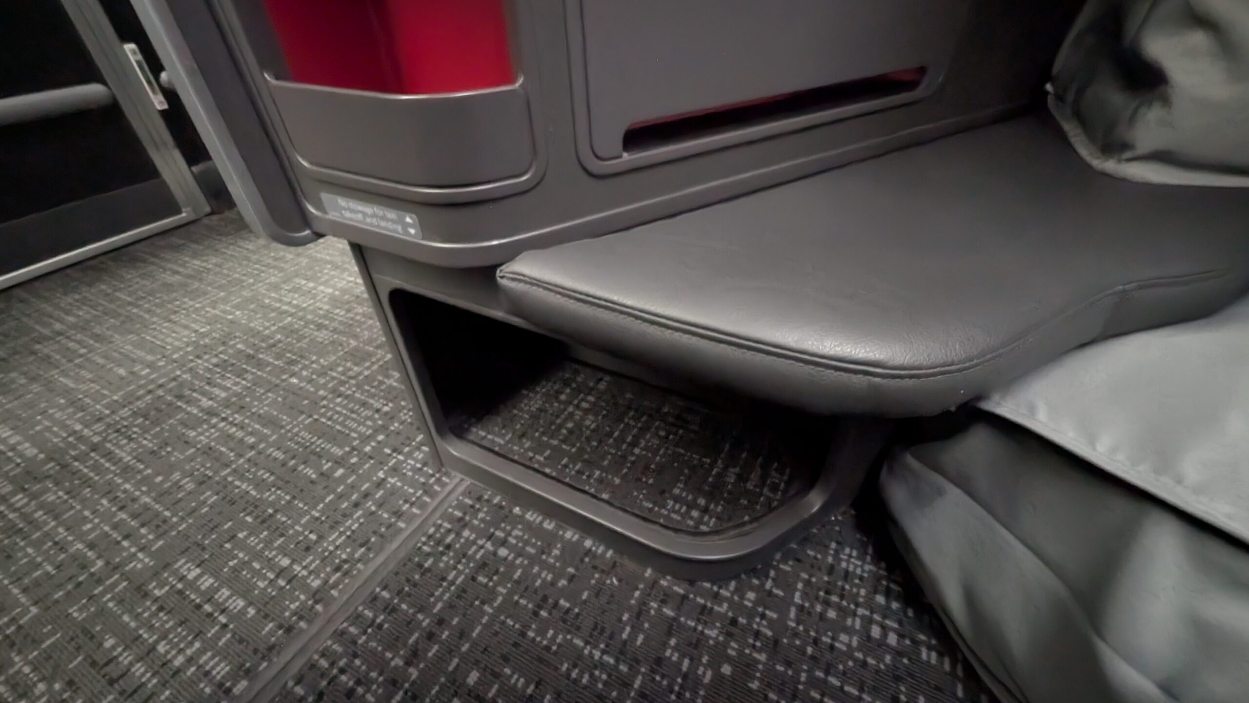 American Airlines' New Flagship Suite Review: A Stellar Hop Across the Pond 34 AA Flagship Suite (Shoe Cubby)