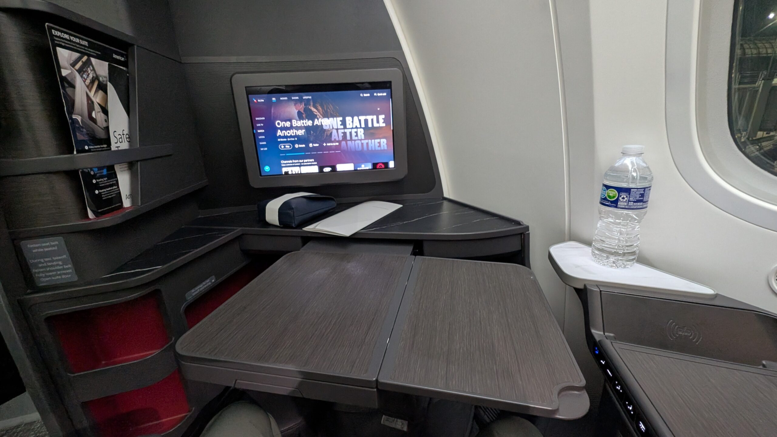 American Airlines' New Flagship Suite Review: A Stellar Hop Across the Pond 37 AA Flagship Suite: Tray Table