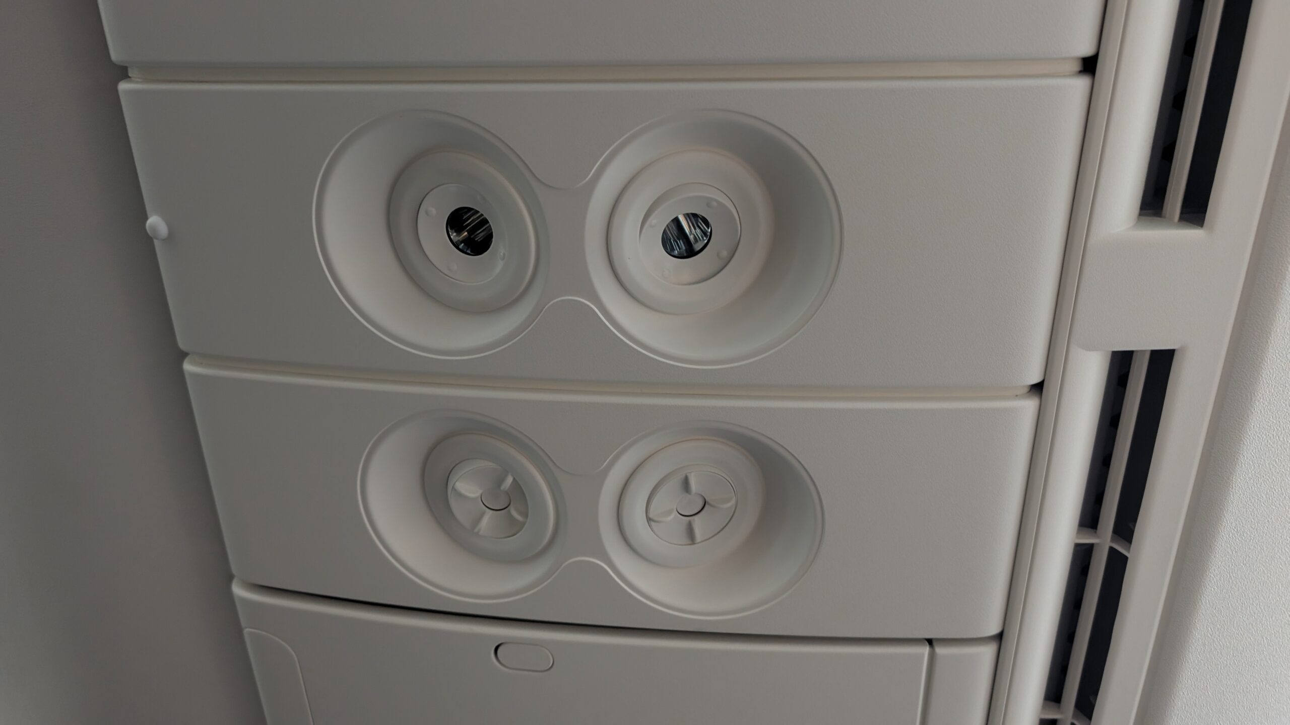 American Airlines' New Flagship Suite Review: A Stellar Hop Across the Pond 39 AA air vents