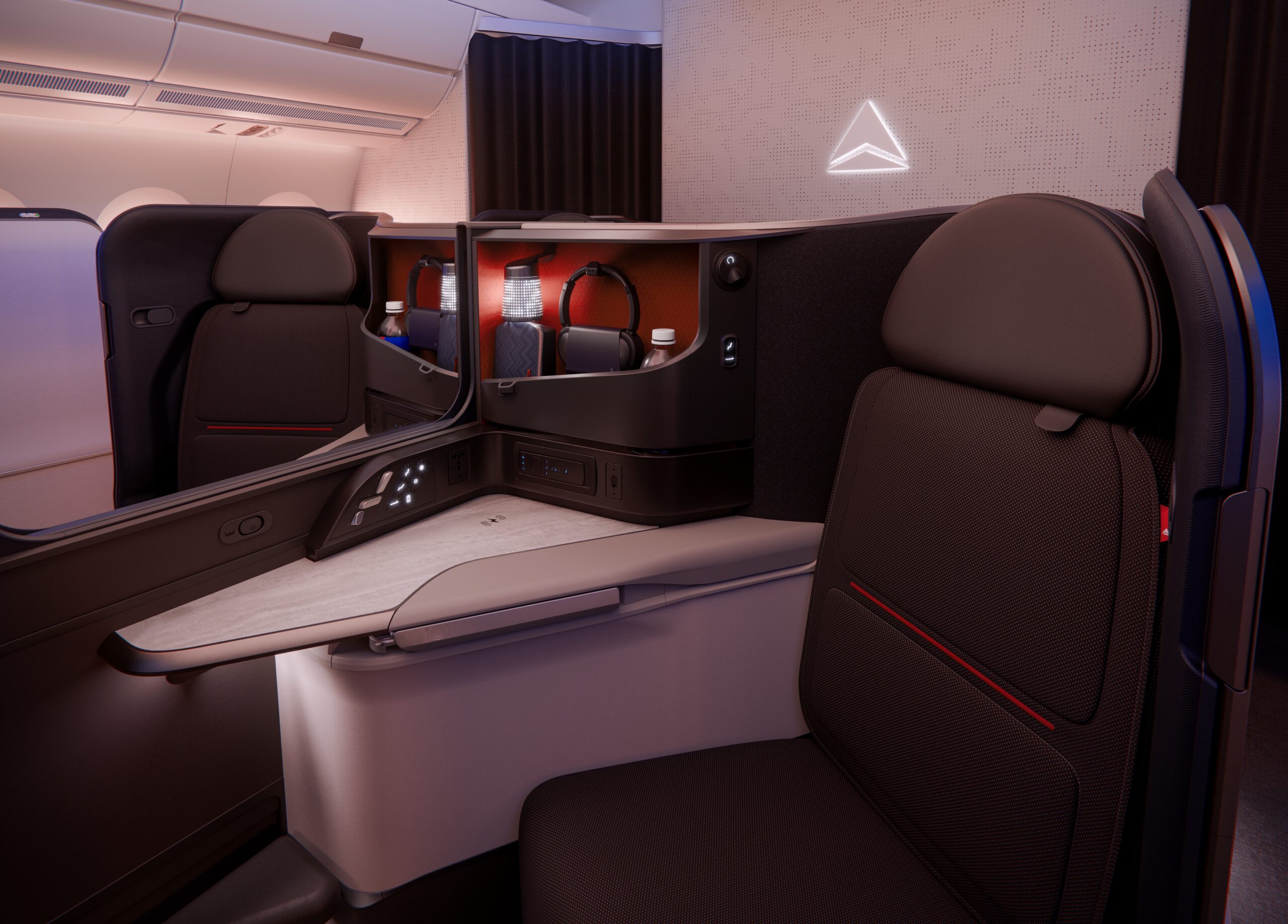 Delta Unveils Fancy New Delta One Suites, Plans to Retrofit Old Planes 1 new delta one suite