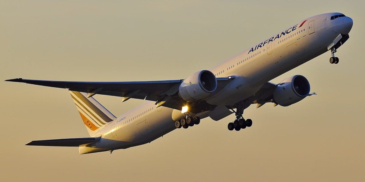 The Extra Mile, June 30: Airport Security is Glowing Up, Last Chance Transfer Bonus & More 6 air france plane flying into sunset