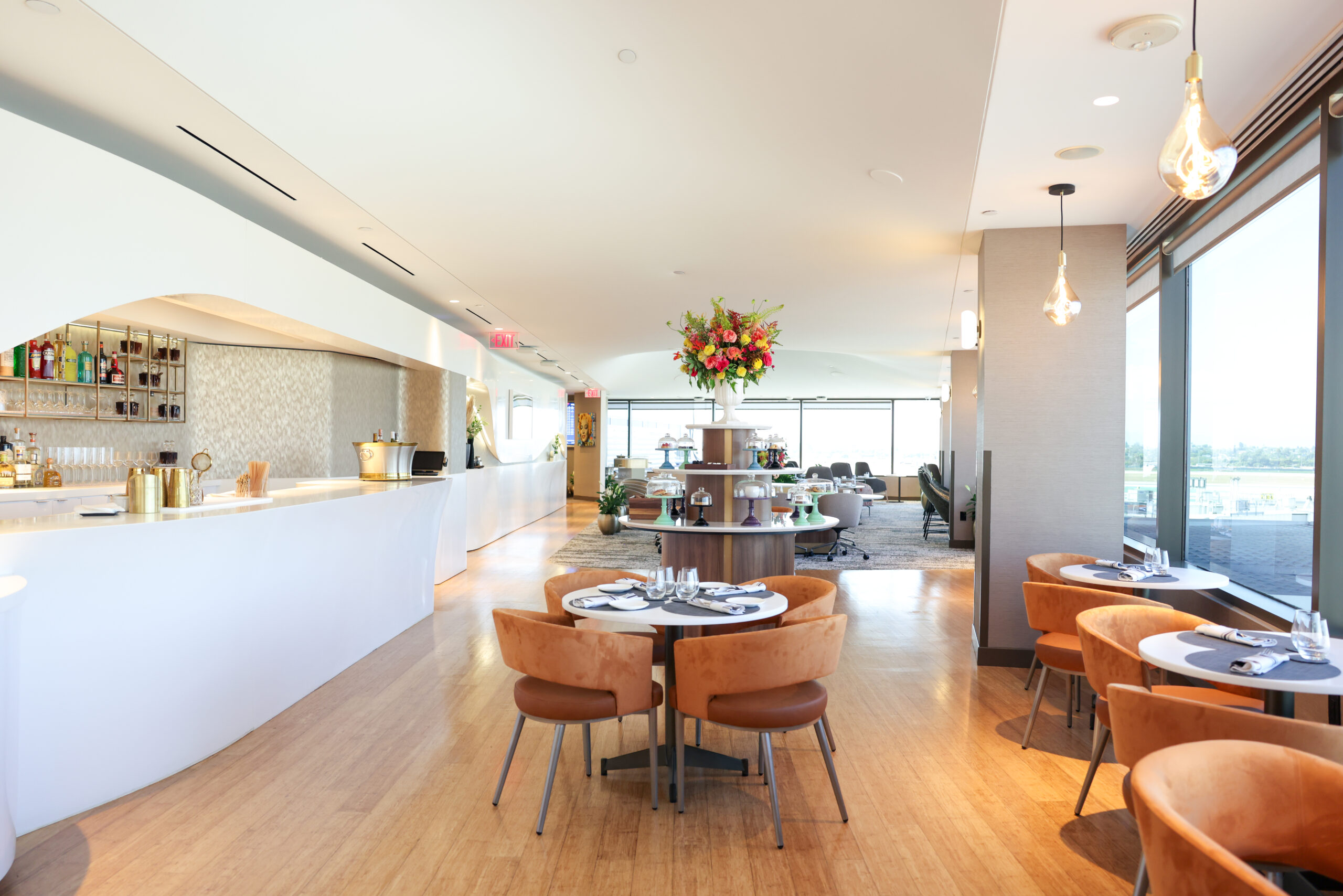 Delta Adds a 2nd (Tiny) Delta One Lounge at LAX 1 Delta One Lounge Terminal 2 LAX