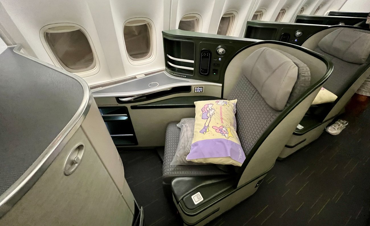 The Extra Mile, July 2: When Lie-Flat Seats Aren't Worth It, A Rare Transfer Bonus & New Routes to Watch 6 1b9a9316 3e1d 4d32 af91 bb1381c4778f