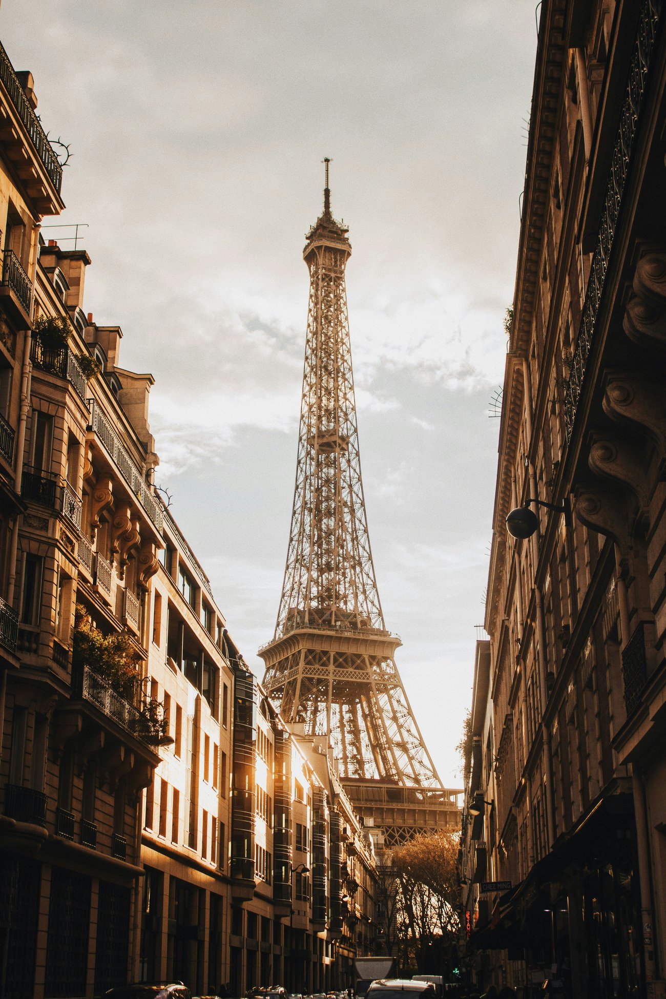 The Extra Mile, July 17: The SkyMiles Deal of the Year, How to Lock in Flights (Risk Free) & More 3 773bbbf5 9aee 4602 82cf 930272f70253