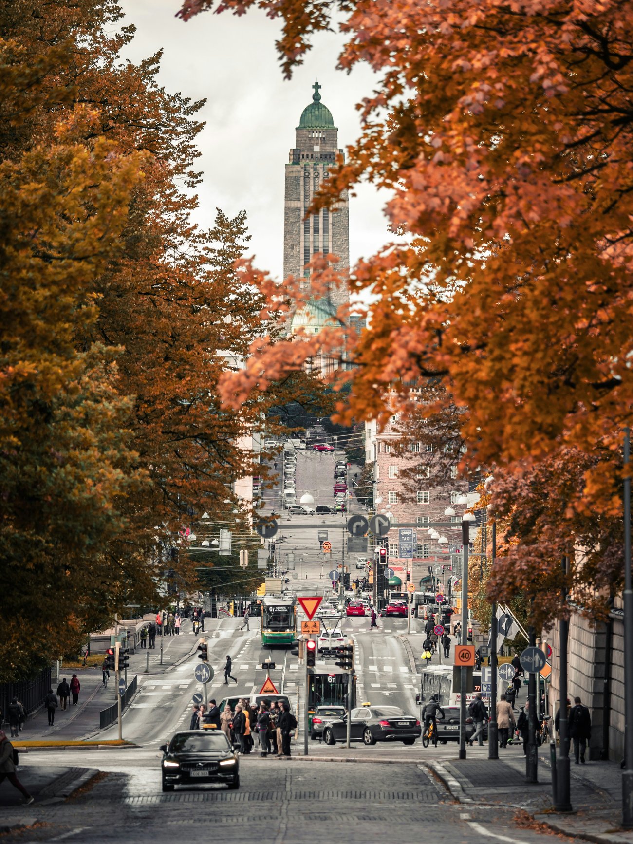 The Extra Mile, Aug. 19: Our Best Flight Deals of the Year, Sub-$900 Premium Economy Fares to Europe & More 3 79cd6118 4a49 48af a857 93552a990a24