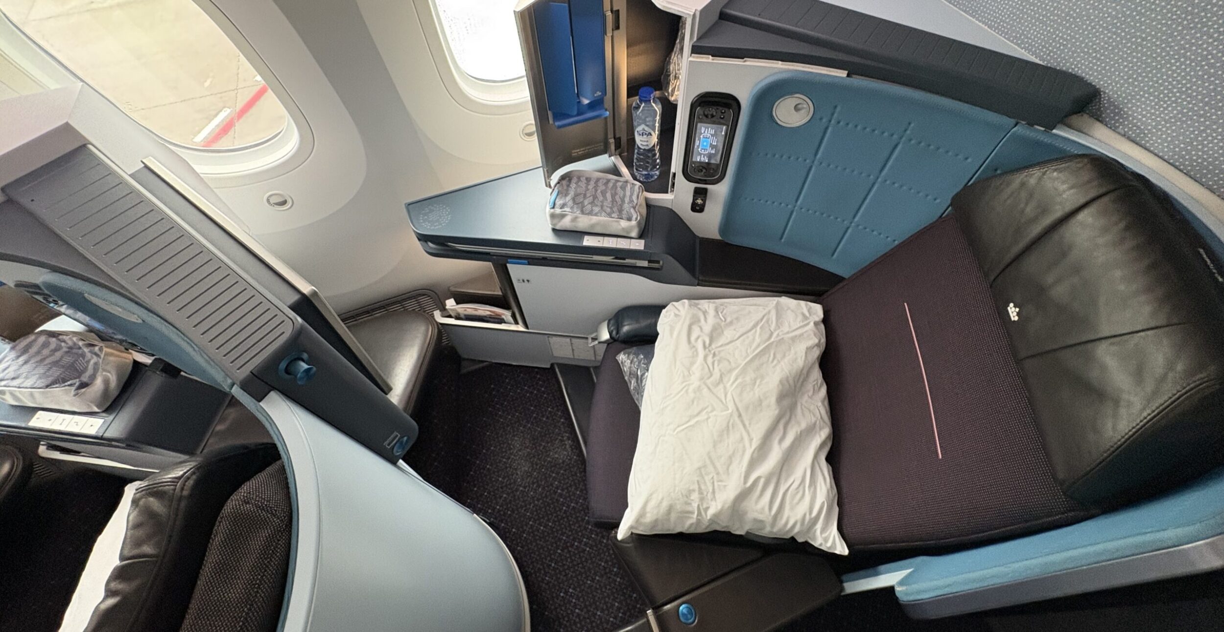 The KLM Business Class seat on the 787-9