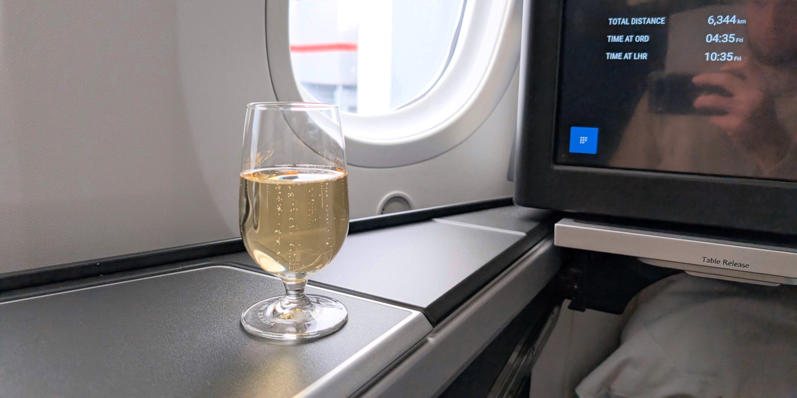 The Extra Mile, Aug. 26: The End of Pre-Departure Drinks, An Ode to Lost In Translation & More 1 Pre-Departure Beverage
