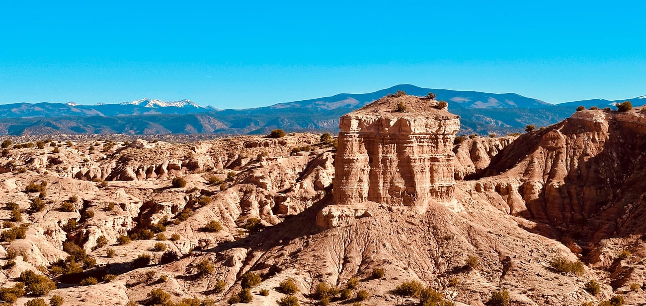 The Extra Mile, Sept. 18: Hyatt Transfers are Taking a Hit, Upgraded Delta Wi-Fi & More 4 rock formations in New Mexico