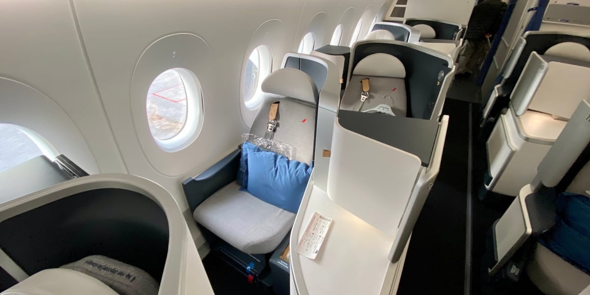 The Extra Mile, Sept. 24: Your Chase & Amex Credits Now Work at Costco & More! 3 an empty Air France business class seat near a window
