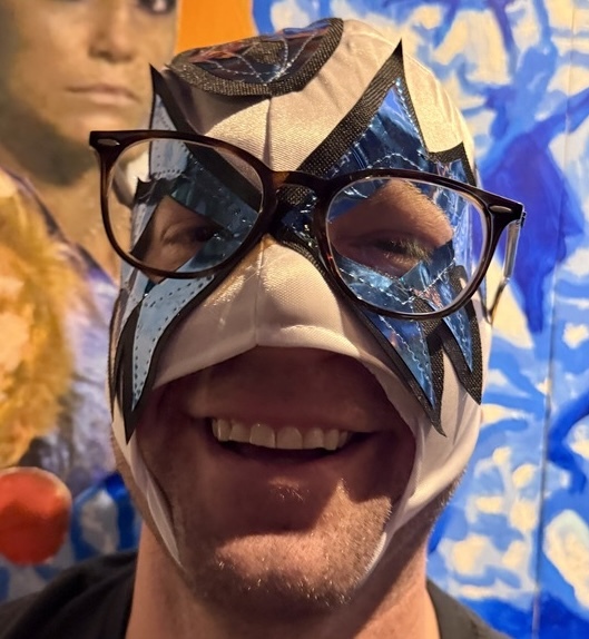 The Extra Mile, Oct. 22: The Amex Platinum’s New 2-Night Rule + Mexico City From 23K RT 3 Smiling person wearing a geometric mask and oversized glasses